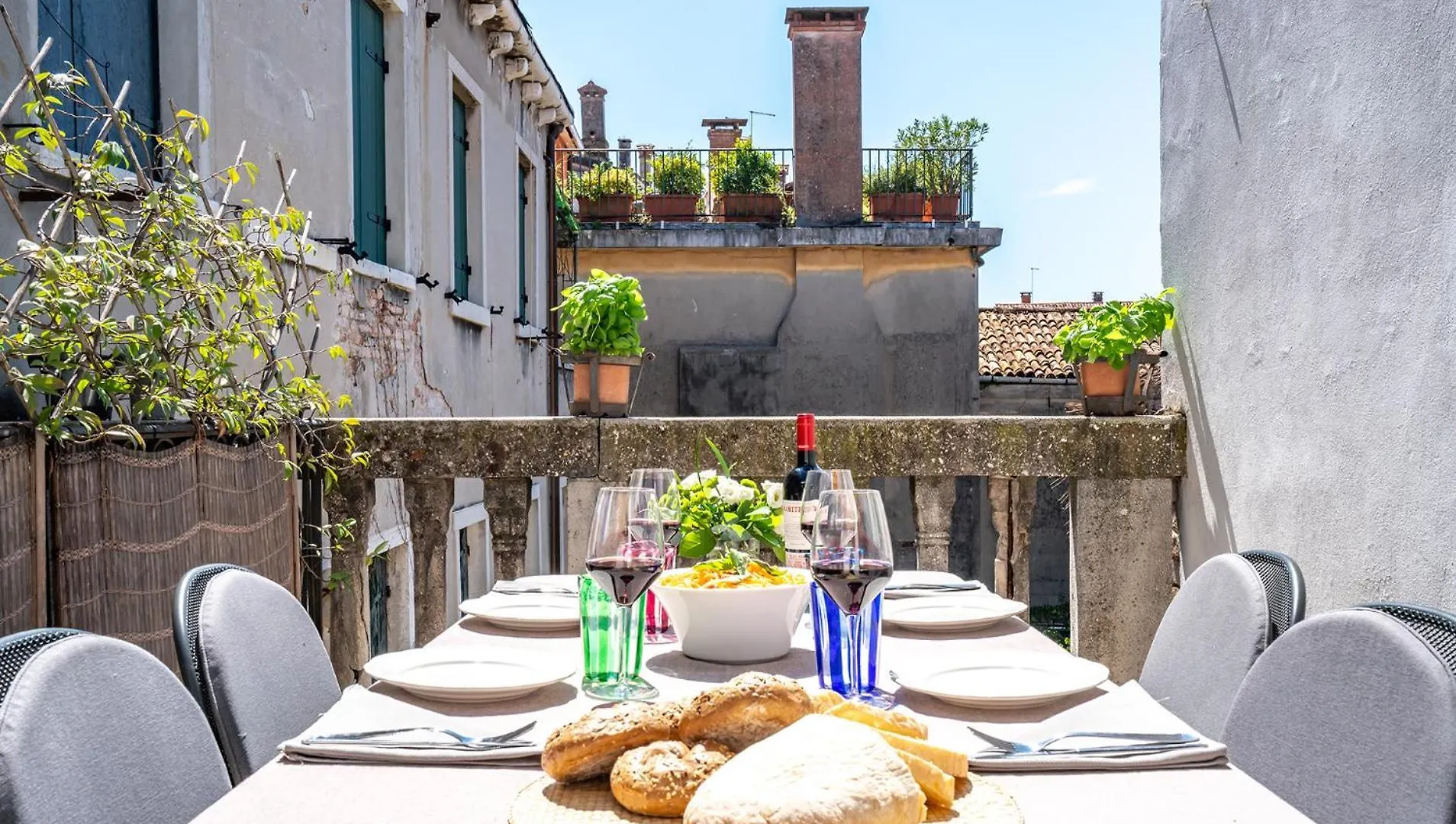 Ca\' Dell\'Artista Apartment With Terrace location